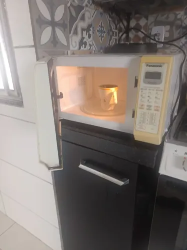 Microondas Panasonic, 21 litros