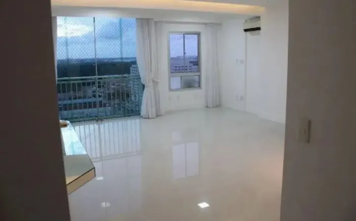 VENDO APTO CONDOMÍNIO BRISAS ALTOS DO CALHAU ANDAR ALTO 62 m²
