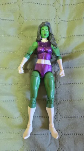 MARVEL LEGENDS SHE HULK