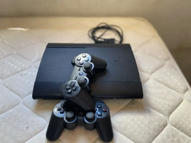 PS3 SUPER SLIM 