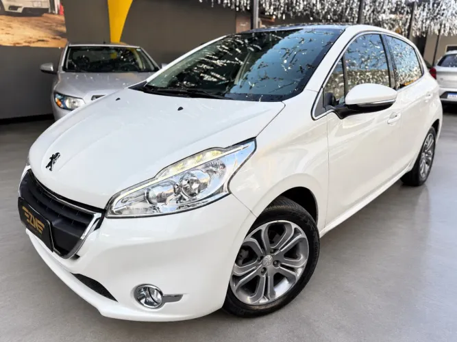 Peugeot 208 Griffe 1.6 Flex 16V 5P Aut. 2015