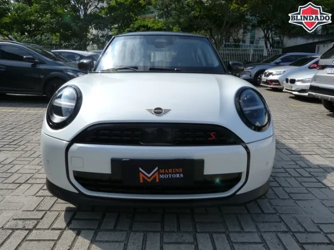 Mini Cooper 2.0 16V Twinpower Gasolina S 2P Steptronic 2025