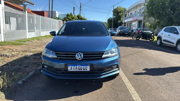 Volkswagen Jetta Comfortline 1.4 TSI 16V 4P Aut. 2017