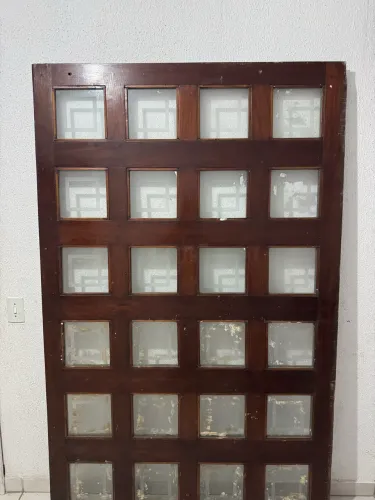 Porta suspensa Madeira