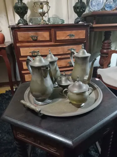 Jogo de chá e Café antigo