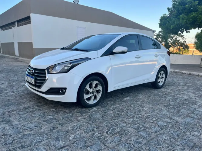 Hyundai HB20S C.plus/c.style 1.6 Flex 16V Mec.4p 2016