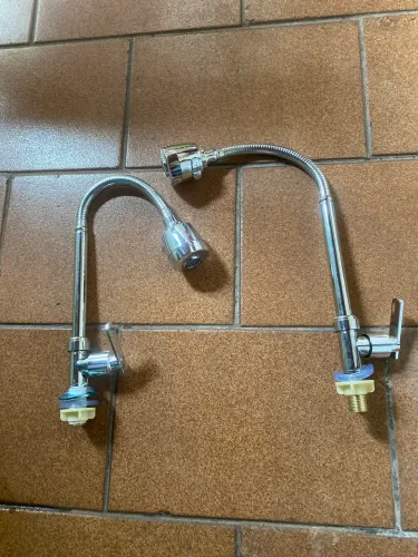 Torneiras duplas de cozinha de bancada