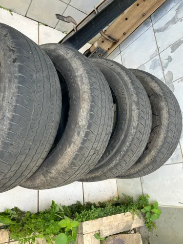 Pneus 265/60/18 Bridgestone. 4 unidades