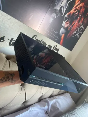 Xbox One com manete Original
