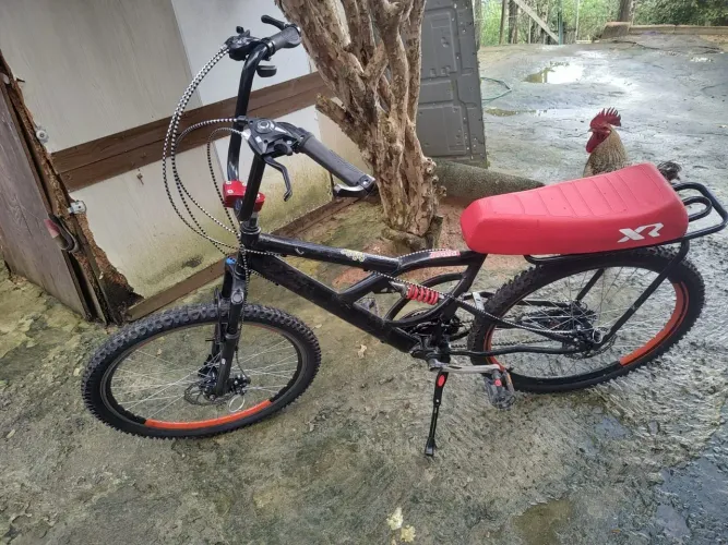 Bicicleta aro 26 montadinha tudo zerado