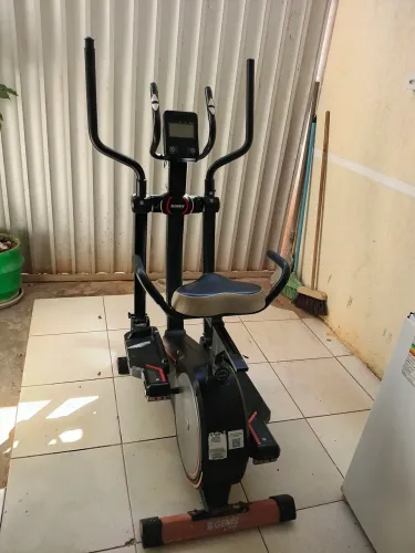 Bicicleta para musculação genis.