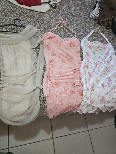 Vestidos - M (Médio) 38-40 (Tamanho) | CADA UM É R$60