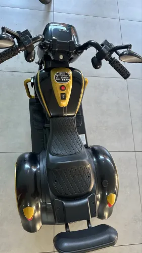 Moto elétrica infantil p