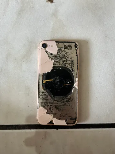 iPhone 8 retirada de peças