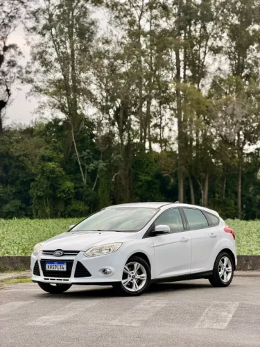 Ford Focus 1.6 S/se/se Plus Flex 8v/16v 5P 2015