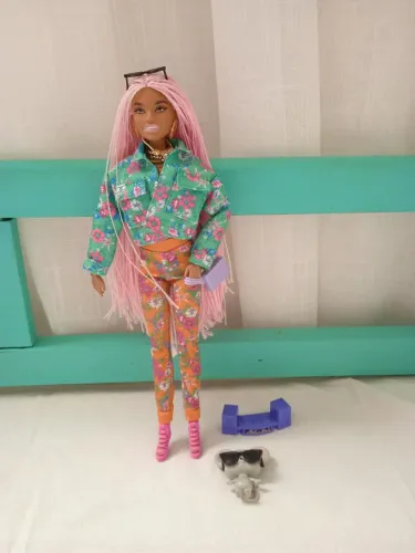Barbie Extra negra