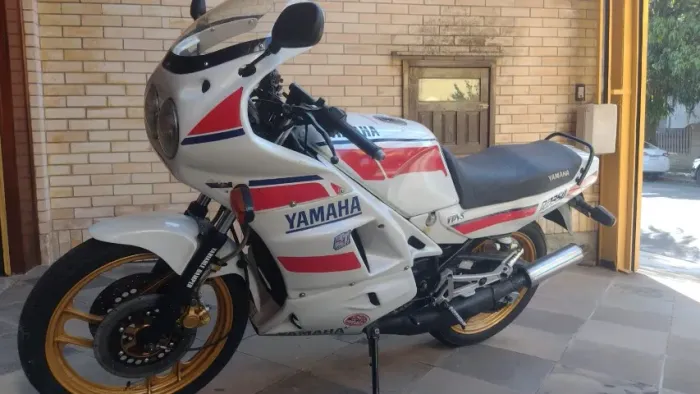 YAMAHA RD350 1987