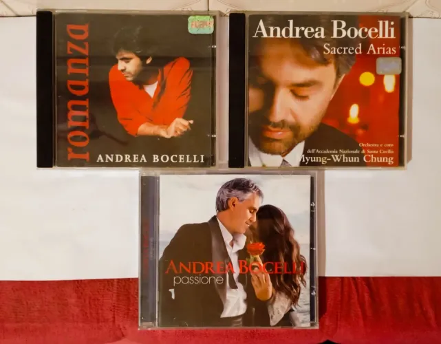 Combo Andrea Bocelli Com 3 CDs Romanza Sacred Arias E Passione - Originais