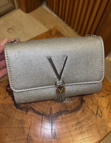 Bolsa de festa cinza