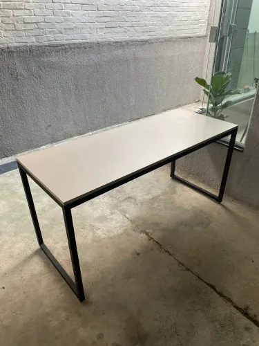 Mesa de escritório 