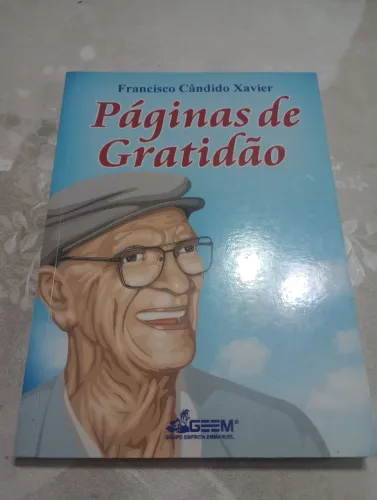 Livro páginas de gratidão ( Francisco Candido Xavier)