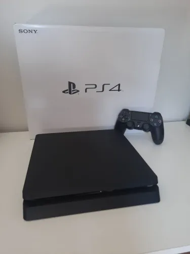 PS4 Slim 500GB - Revisado e higienizado 