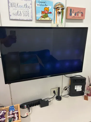 Televisor televisao LG (nao é smart) 32 polegadas