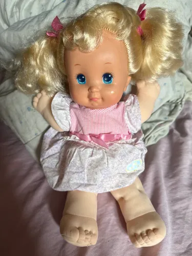 Boneca mágic baby