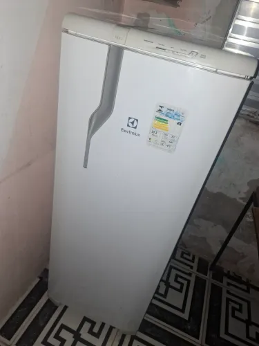Vende-se Geladeira Electrolux 220v