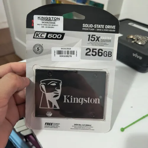 SSD Kingston 256gb kc600 lacrado 