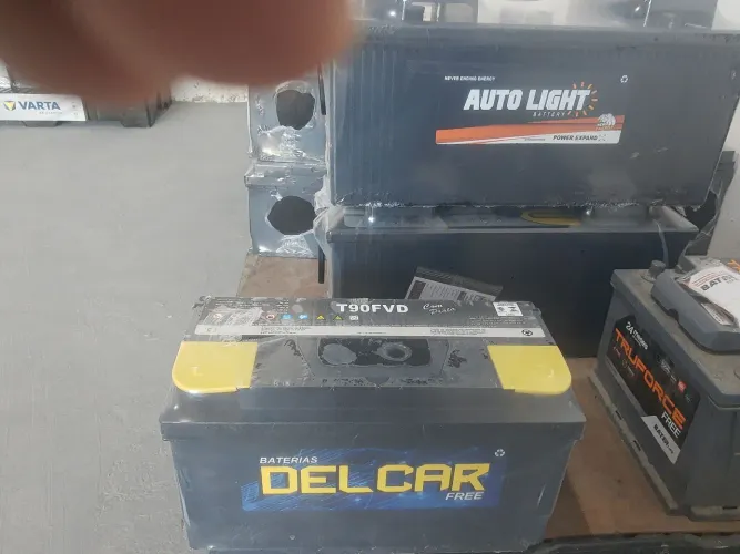 Bateria de 90ah com caixa de 100ah caixa baixa 