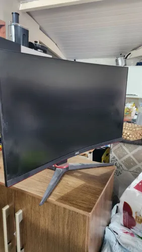 Monitor AOC Legend curvo 27' 240hz 0.5ms