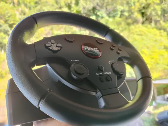Volante DAZZ praticamente NOVO!!
