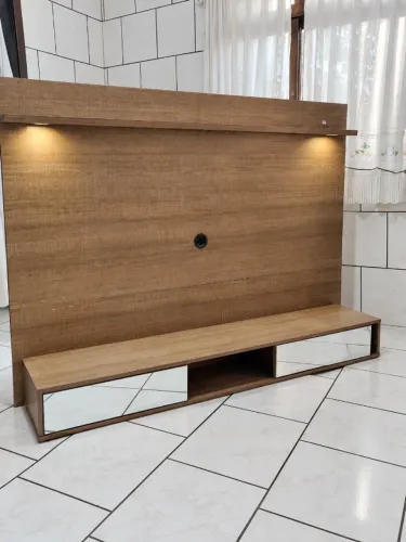 Painel de tv 1.80 largura + barzinho de parede