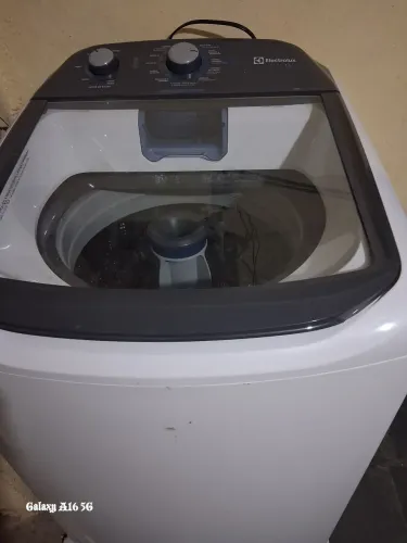 Máquina de Lavar Electrolux 13kg Cesto Inox  Branco 