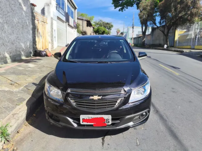 Chevrolet Onix Hatch LT 1.4 8V Flex Power Mec. 4P 2015