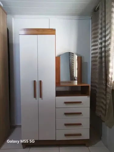 CÔMODA COM SAPATEIRA 5 GAVETAS