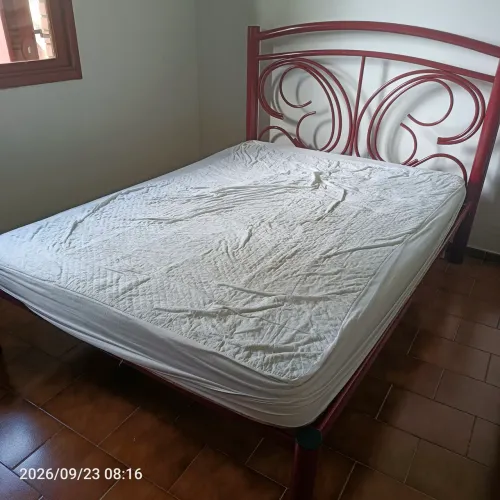 Cama de ferro casal com colchão