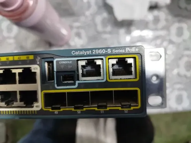 Switch Cisco Catalyst WS-C2960S-48LPS-L - 48x 1Gbps PoE+ e 4x SFP -