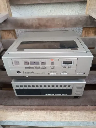Vendo Gravador de vídeo cassete portátil Panasonic Omnivision PV-A500 PV-5000 VHS. Leia.