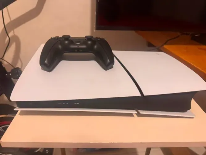 PS5 MUITO NOVO APENAS 6 MESES DE USO!