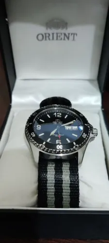 Relógio Automático Diver Orient Mako II com mostrador preto, vidro safira.