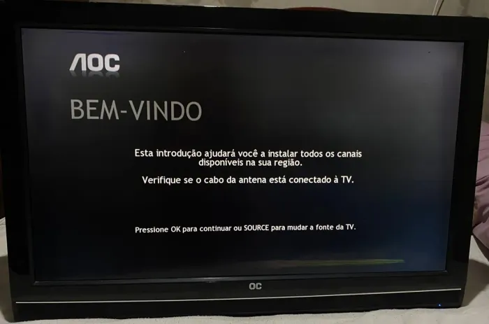 Tv AOC