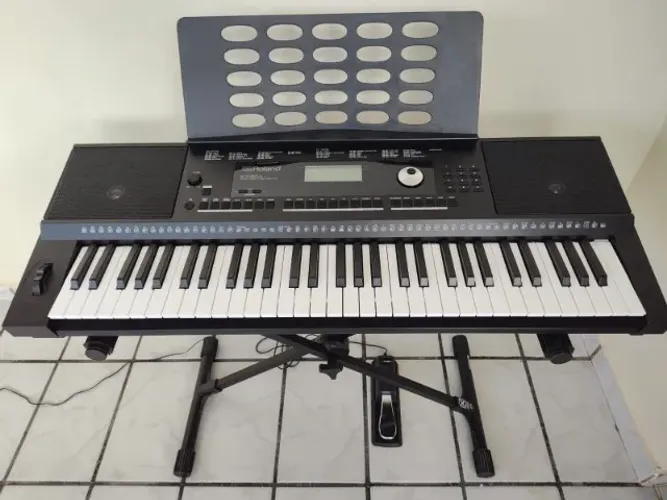 Teclado Roland E-X20A Arranjador