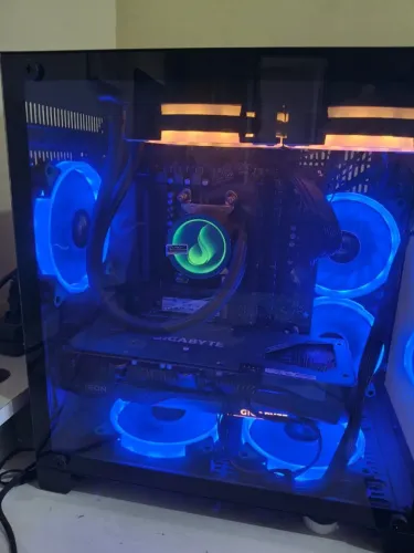 PC Gamer AMD Ryzen 7 5700x + RX 7600 8GB + 32GB 3200MHz DDR4