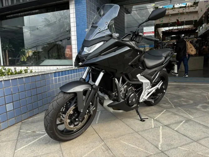 Honda NC 750x/ 750x ABS DCT 2026 apenas 882 km