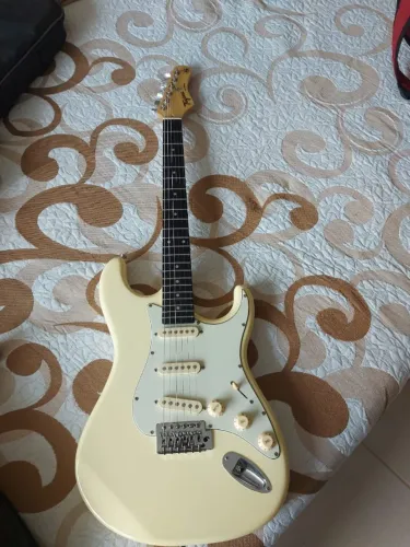 Guitarra Tagima TW - 500