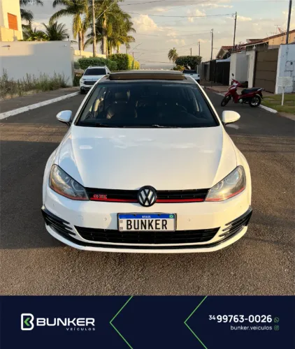 Volkswagen Golf Highline 1.4 TSI Total Flex Aut. 2017