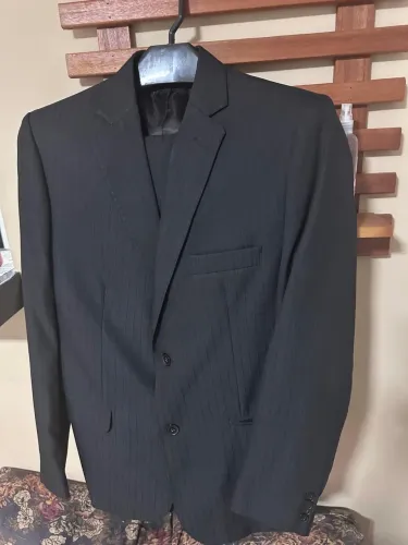 Terno usado apenas 1 vez