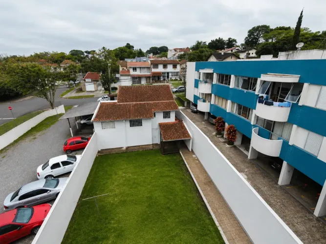 TERRENO COM 620m² e Casa com 150m² próximo ao Hospital N.S. das Graças, RPC e A+ nas Mercê